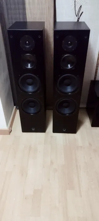 Altavoces Dali Vintage Hi-Fi Negros