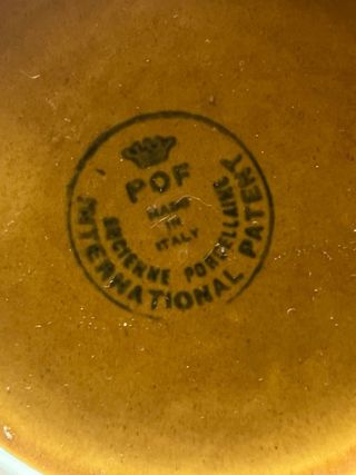 2 Brocche con lettera A e O in ceramica