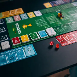 Juego de Mesa Superclub Manager de Fútbol