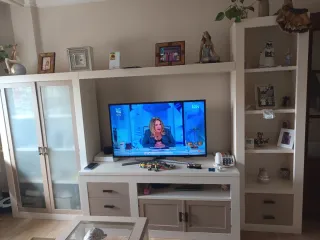 Mueble salón lacado y 2 mesitas