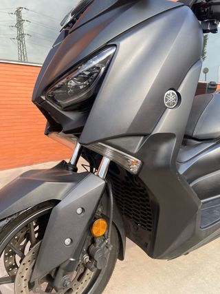 Yamaha X MAX 400