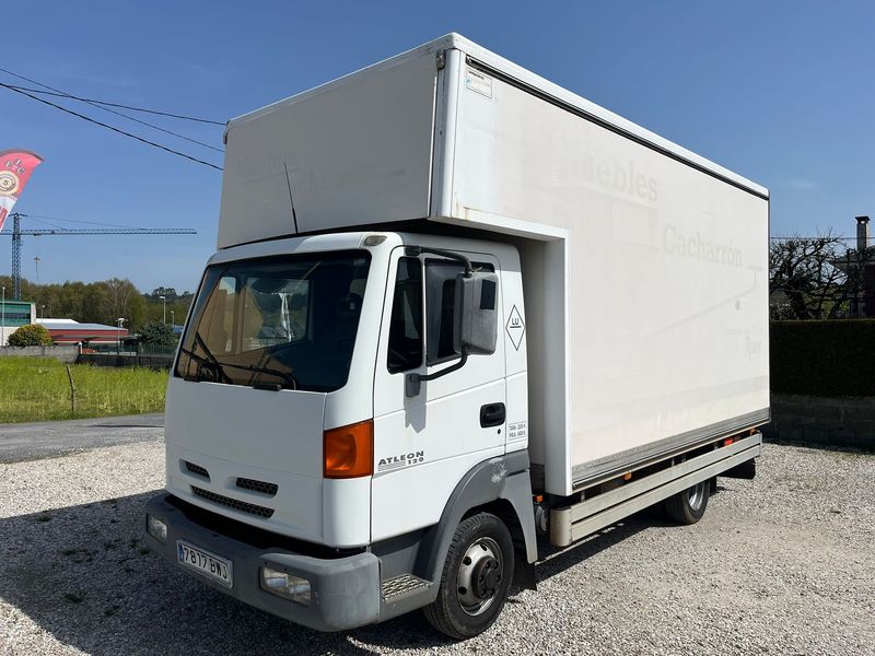 Nissan Atleon Carga Util 2.350kg 2002 - foto 1