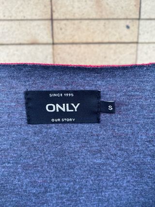 Chaqueta ONLY efecto ante roja Talla S