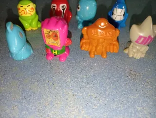 LOTE 8 ANTIGUOS GOGOS CRAZY BONES