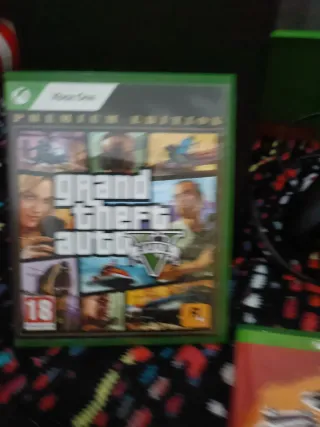 Xbox Series X + 4 Juegos