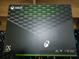 Xbox Series X + 4 Juegos