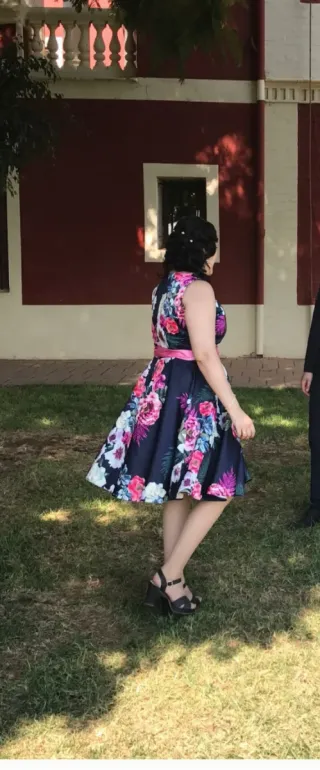 Vestido fiesta floral azul y rosa