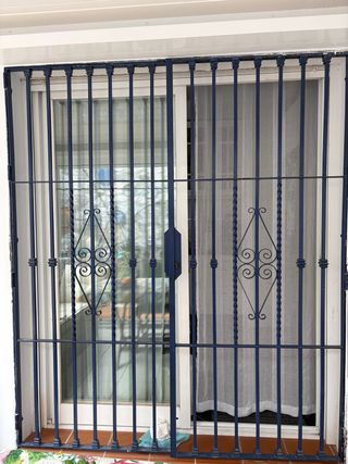 Cancela de hierro macizo 2 puertas