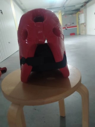 Casco Rojo Artes Marciales