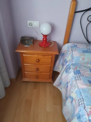 Dormitorio de madera provenzal