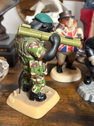 bull terrier Staffordshire royal marines statue