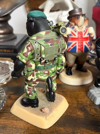 bull terrier Staffordshire royal marines statue