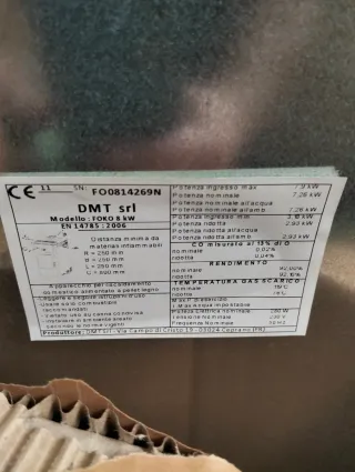 Estufa Pellets FOKO 8kW Mando Tolva 13kg