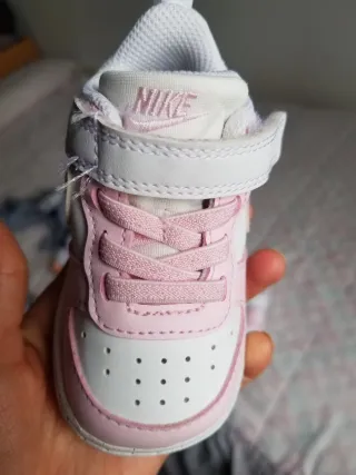 Zapatillas Nike niña rosa y blanco