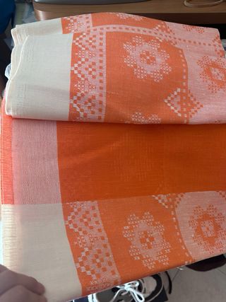 Tovaglia misto lino arancione e bianco