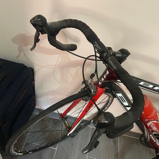 Bicicleta Carretera BH G4 Roja