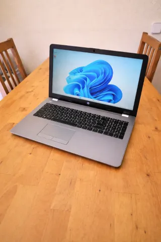 HP Core i7 7ª WINDOWS 11