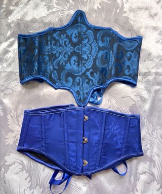 Corsé moldeador negro cose beige 12 prendas