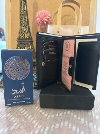 Cartera Piel Negra y Perfume Lattafa Asad