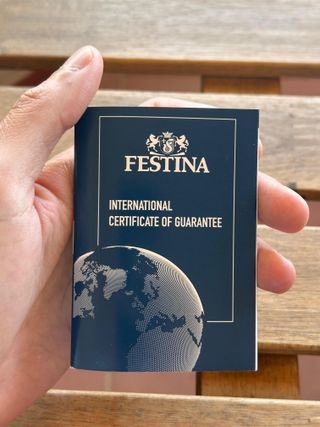 Reloj Festina Caja Negra y Plateada