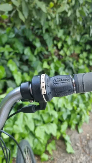 Bicicleta Trek Navigator 2.0