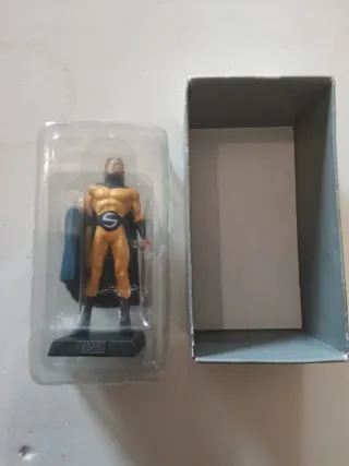 Sentry Marvel Figura de Plomo