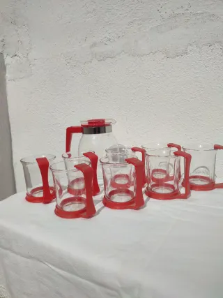 Jarra y 8 vasos vintage cristal y plástico