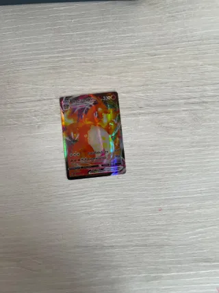 Charizard VMAX 330 Gigamax Carta Pokémon