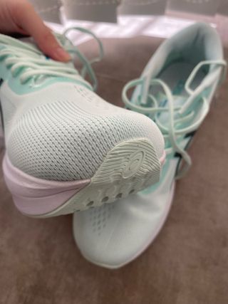 Asics Magic Speed Teal/Blanco