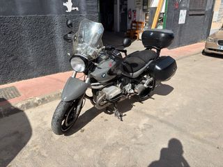 BMW R1150R Gris con Maletas y Baúl
