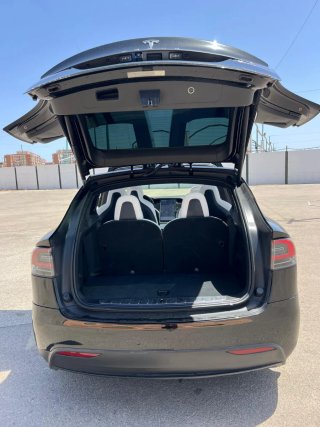 Tesla Model X 2019