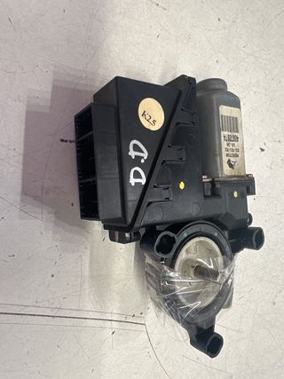 MOTOR ELEVALUNAS DELANTERO DERECHO VOLKSWAGEN POLO (9N1) HIGHLINE 1.4 TDI