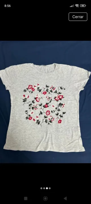 Camisetas blancas y rosas con estampados