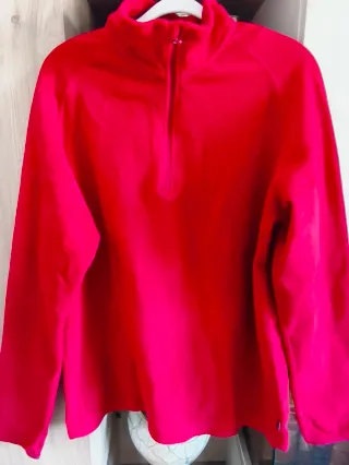 Jersey rojo con cremallera