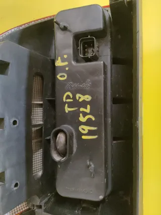 PILOTO TRASERO DERECHO OPEL FRONTERA B (U99)