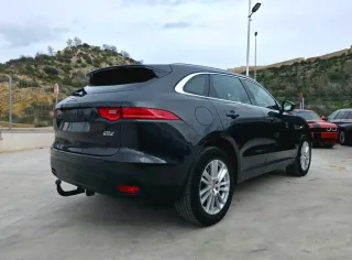 Jaguar F-Pace 2017