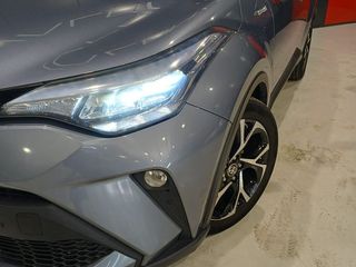 Toyota C-HR 1.8 VVT-I. 122 CV HIBRIDO c-lub