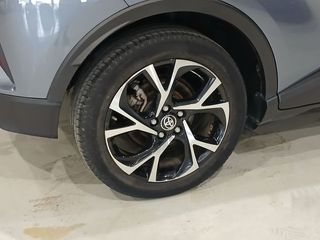 Toyota C-HR 1.8 VVT-I. 122 CV HIBRIDO c-lub
