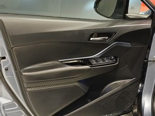 Toyota C-HR 1.8 VVT-I. 122 CV HIBRIDO c-lub