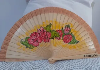 Abanico pintado a mano