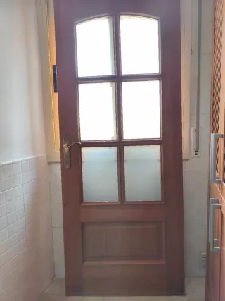 Puerta madera maciza  disponible hasta 03/05