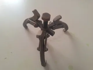 Extractor de engranajes de 3 (3 mordazas)