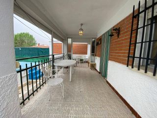 Chalet en Yuncos parcela 576 m2