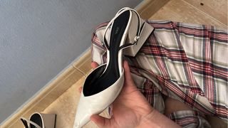 Bolso Blanco y Zapatos Tacón Zara