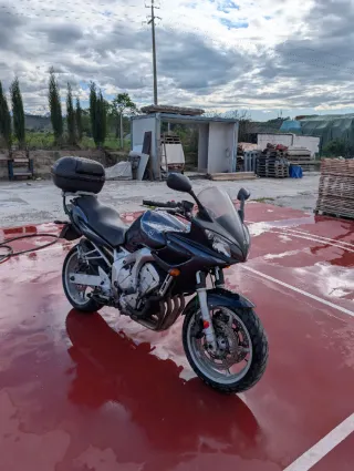 Yamaha Fazer 600