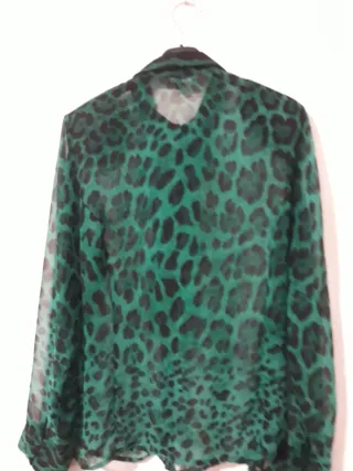 Blusa Antea Verde y Negra Estampada