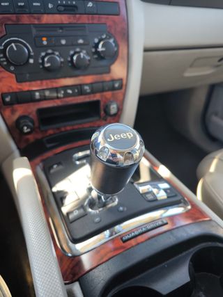 Jeep Commander Limited 3.0 CRD V6 – 218cv