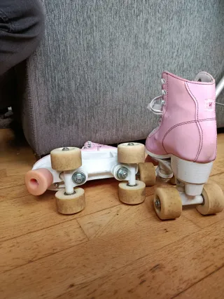 Patines rosas talla 33