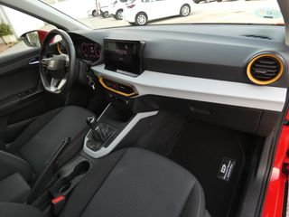 SEAT Arona 2024