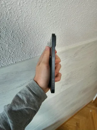 iPhone 13 100% Batería Azul oscuro.